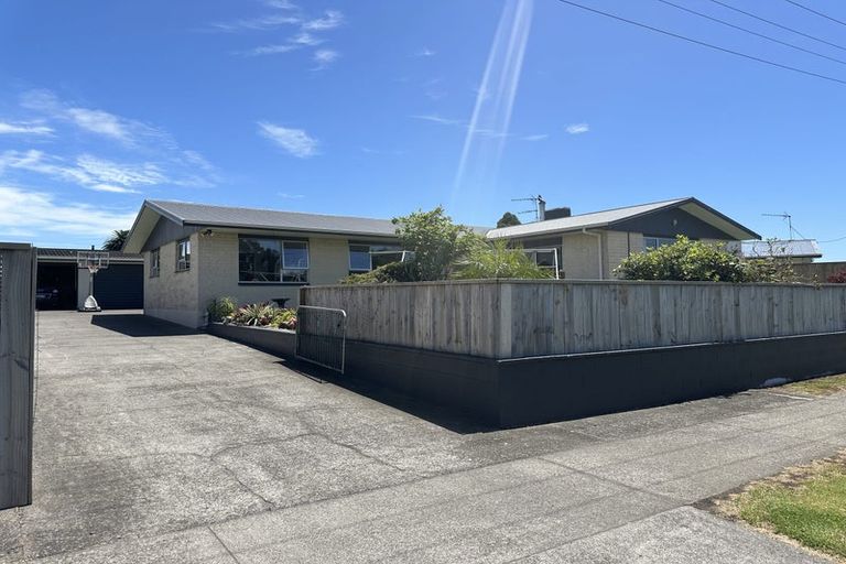 Photo of property in 31 Hutchins Street, Waitara, 4320