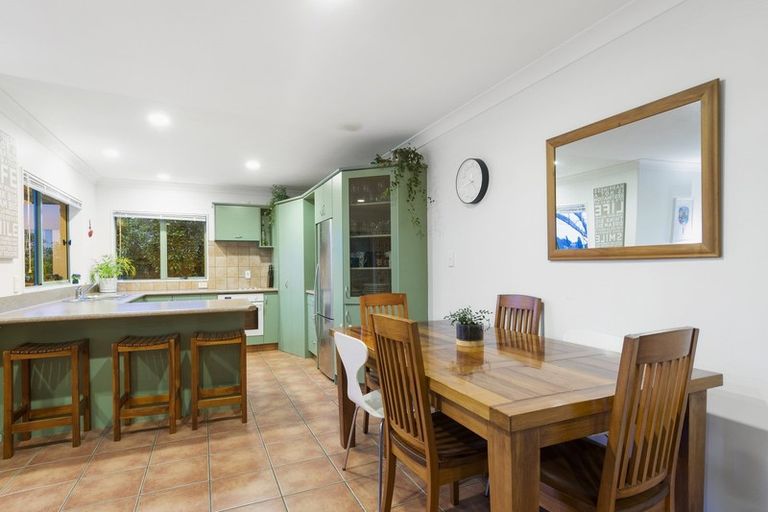 Photo of property in 10 Wouldbank Way, Welcome Bay, Tauranga, 3112