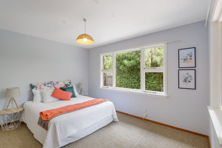 Photo of property in 19 Carruthers Street, Ilam, Christchurch, 8041