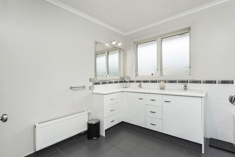 Photo of property in 5 Raglan Street, Balaclava, Dunedin, 9011