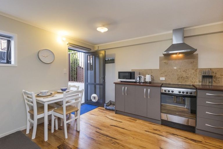 Photo of property in 51 Ruapehu Drive, Fitzherbert, Palmerston North, 4410