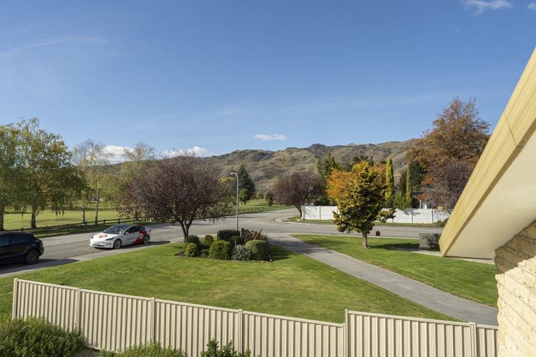 Photo of property in 66 Neplusultra Street, Cromwell, 9310