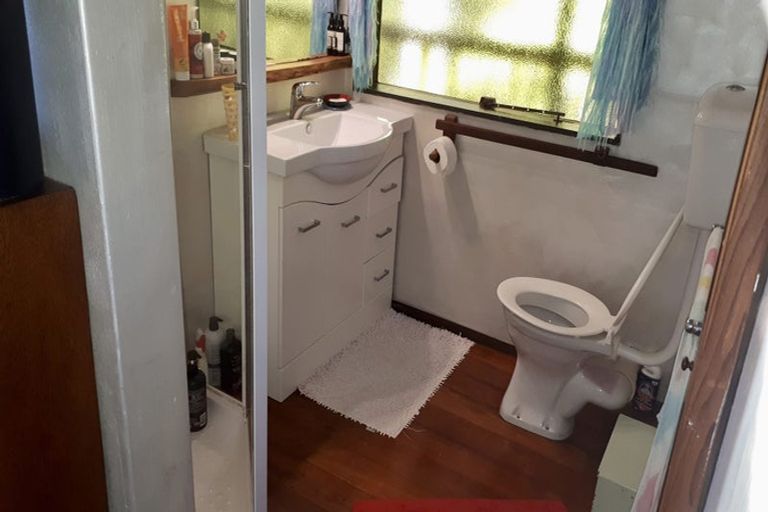 Photo of property in 5 Opahi Bay Road, Mahurangi West, Warkworth, 0983