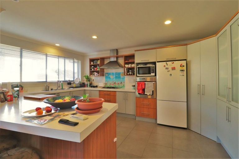 Photo of property in 16 Finbar Close, Flat Bush, Auckland, 2019