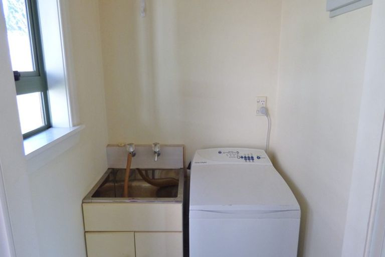 Photo of property in 1282 Whangaparaoa Road, Army Bay, Whangaparaoa, 0930