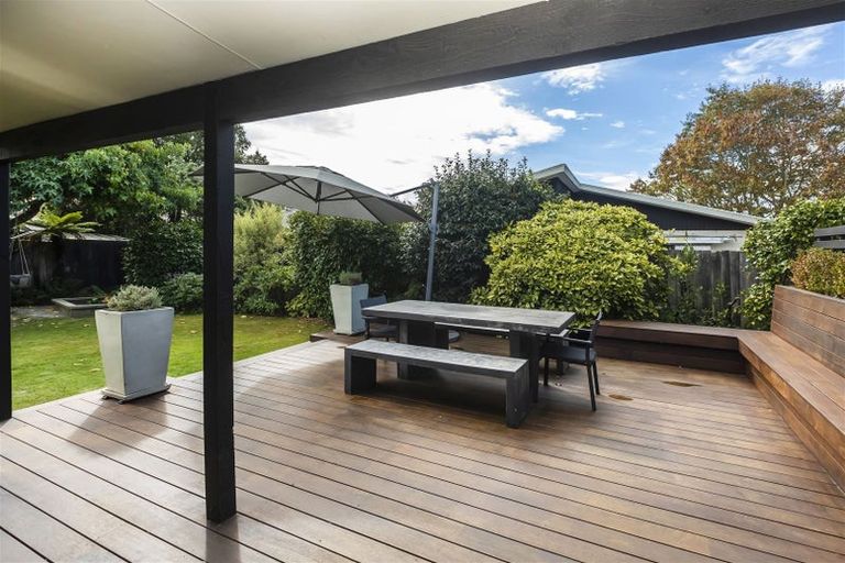 Photo of property in 464 Avonhead Road, Avonhead, Christchurch, 8042