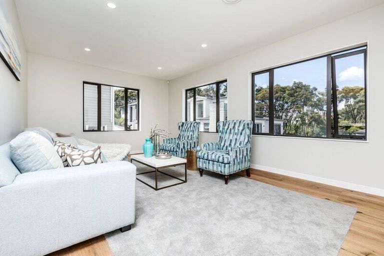 Photo of property in 150 Greenhithe Road, Greenhithe, Auckland, 0632