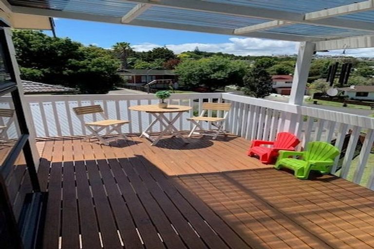 Photo of property in 12 Flamingo Court, Goodwood Heights, Auckland, 2105