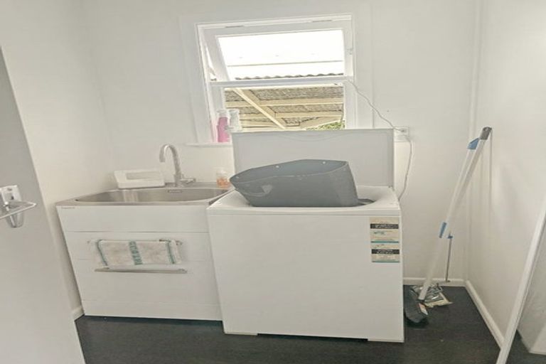 Photo of property in 10 Fergusson Street, Solway, Masterton, 5810