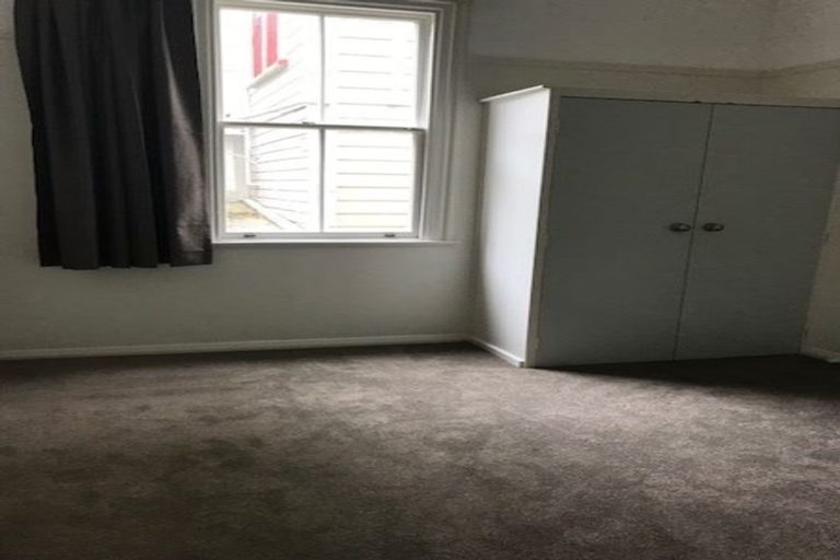 Photo of property in 132 Wallace Street, Mount Cook, Wellington, 6021