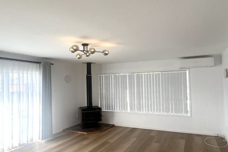 Photo of property in 10 Wiseley Road, Hobsonville, Auckland, 0618