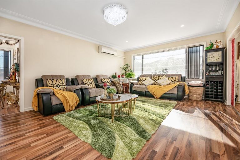 Photo of property in 82 Metcalfe Road, Ranui, Auckland, 0612