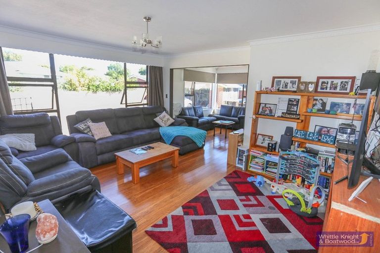 Photo of property in 58 Greendale Avenue, Avonhead, Christchurch, 8042