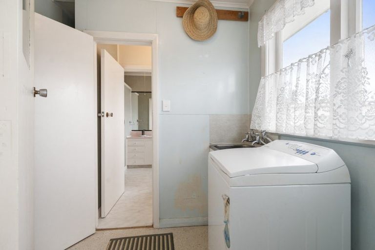 Photo of property in 18 Fairview Avenue, Feilding, 4702