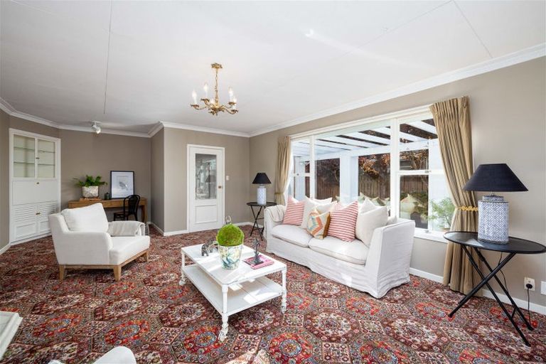 Photo of property in 25 Tuirau Place, Ilam, Christchurch, 8041
