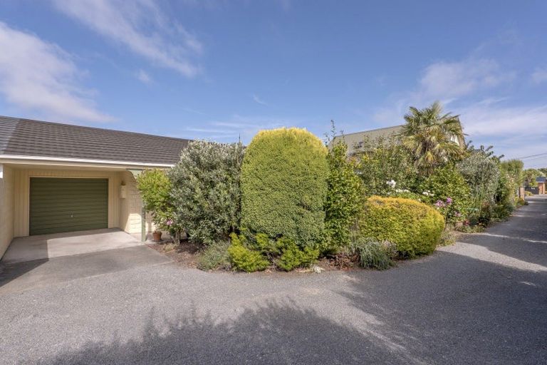 Photo of property in 1/2a Chilcombe Street, Ilam, Christchurch, 8041