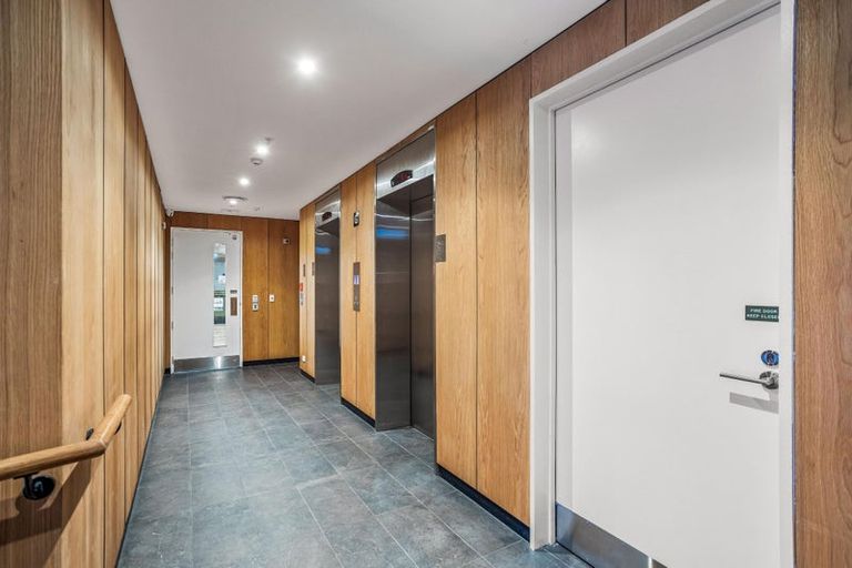 Photo of property in 102/1 Buscomb Avenue, Henderson, Auckland, 0610