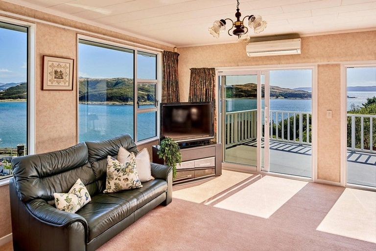 Photo of property in 101 Pope Street, Camborne, Porirua, 5026