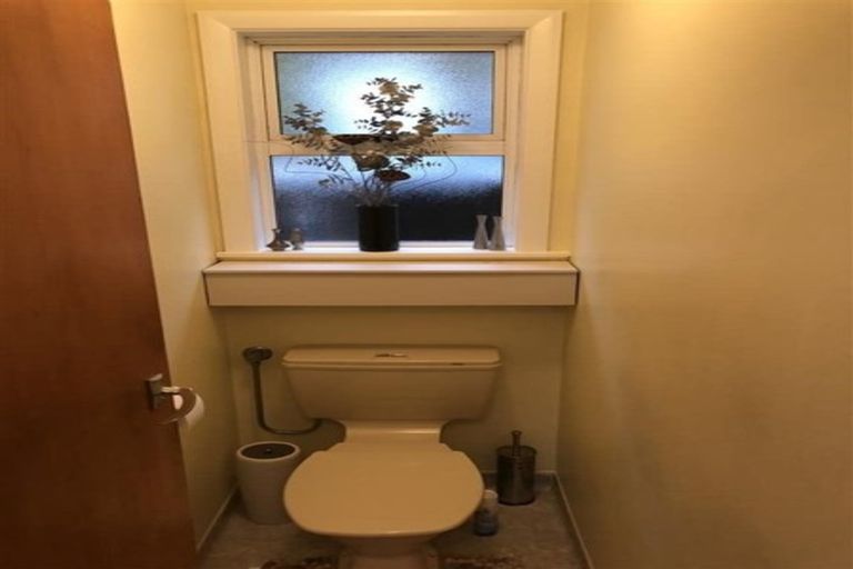 Photo of property in 124 Helston Road, Paparangi, Wellington, 6037