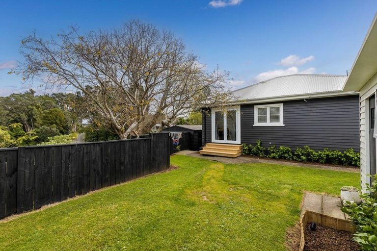 Photo of property in 3 Roto Street, Westown, New Plymouth, 4310