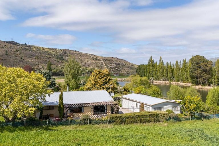 Photo of property in 123 Roxburgh Road East, Roxburgh East, Roxburgh, 9571