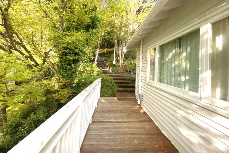 Photo of property in 36 Northland Road, Northland, Wellington, 6012