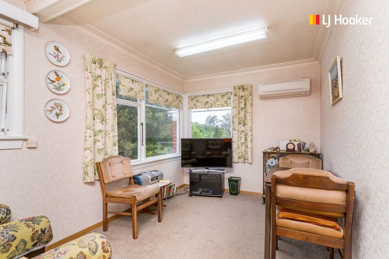 Photo of property in 35 Glen Road, Mornington, Dunedin, 9011