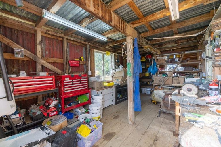 Photo of property in 23 Papatotara Road, Tuatapere, 9620