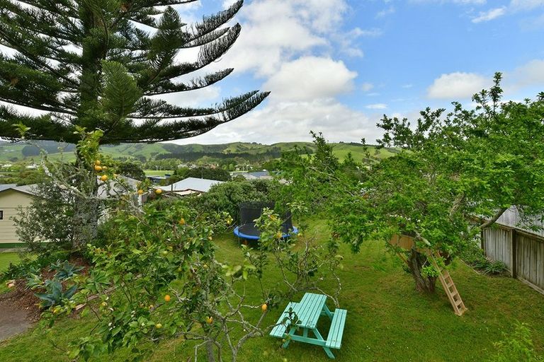 Photo of property in 41 Rautawhiri Road, Helensville, 0800