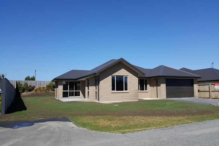 Photo of property in 77 Willowside Place, Amberley, 7410