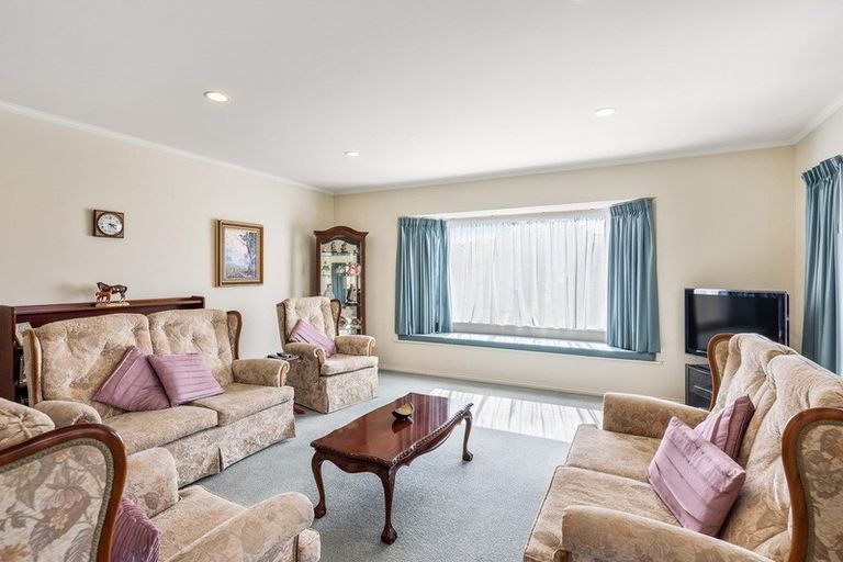 Photo of property in 2 Kaye's Place, Paraparaumu Beach, Paraparaumu, 5032