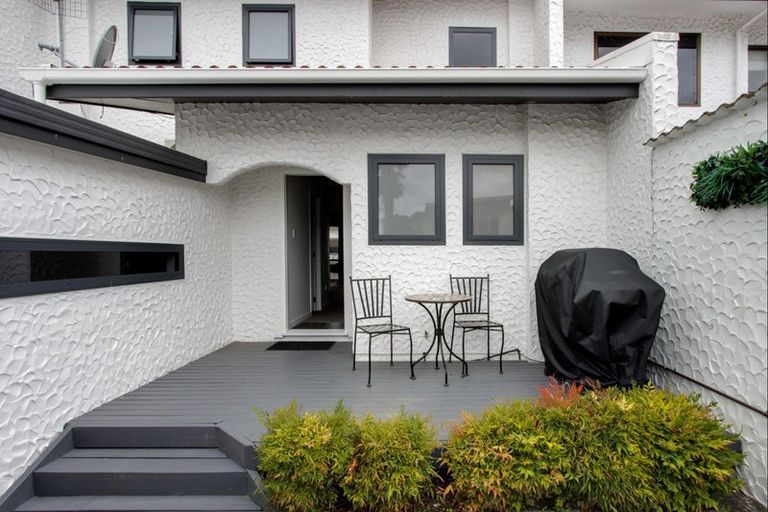 Photo of property in 461 Marine Parade, Napier South, Napier, 4110