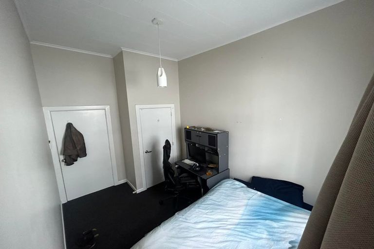 Photo of property in 296 Karori Road, Karori, Wellington, 6012