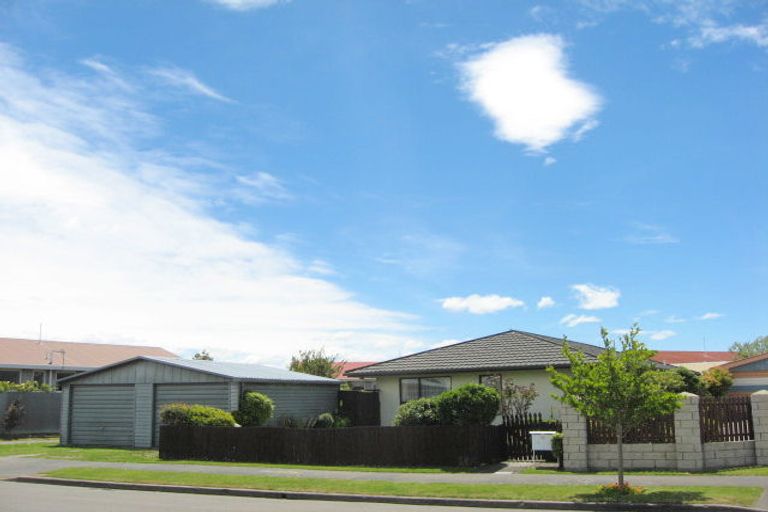 Photo of property in 2/10 Stacey Place, Woolston, Christchurch, 8062