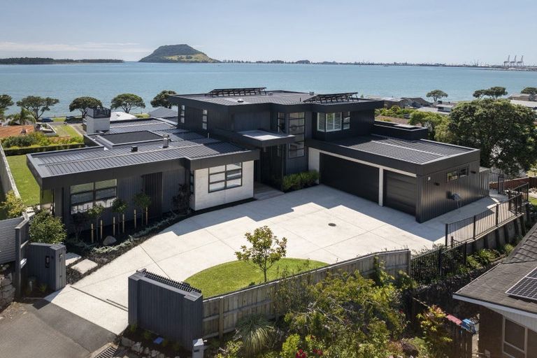 Photo of property in 35 Cooneys Drive, Matua, Tauranga, 3110