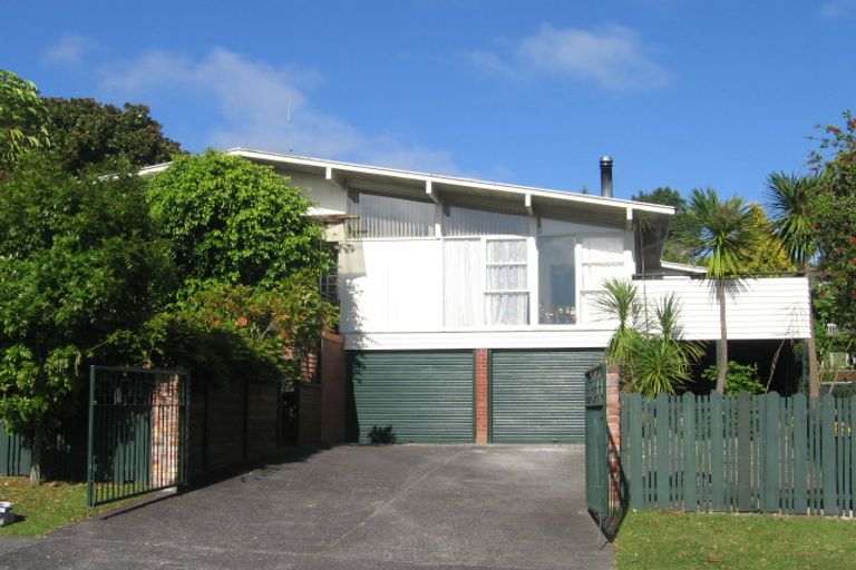 Photo of property in 1 Rosalind Road, Glenfield, Auckland, 0629