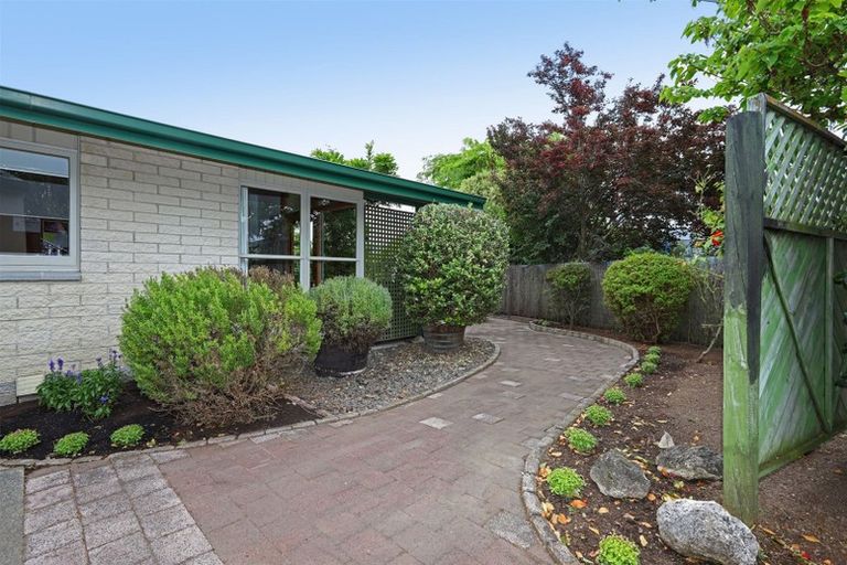 Photo of property in 10 Carl Avenue, Havelock North, 4130