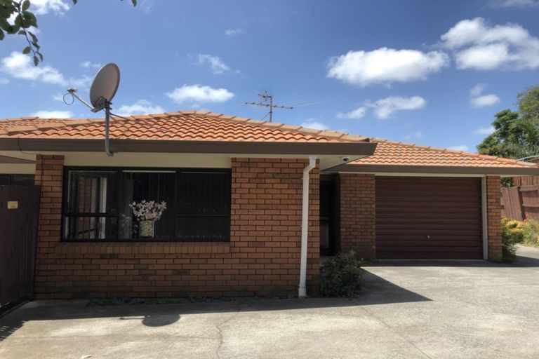 Photo of property in 1/32 Eastridge Court, Northpark, Auckland, 2013