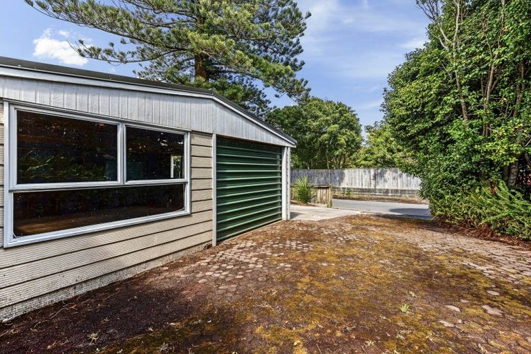 Photo of property in 6 Henui Street, Strandon, New Plymouth, 4312