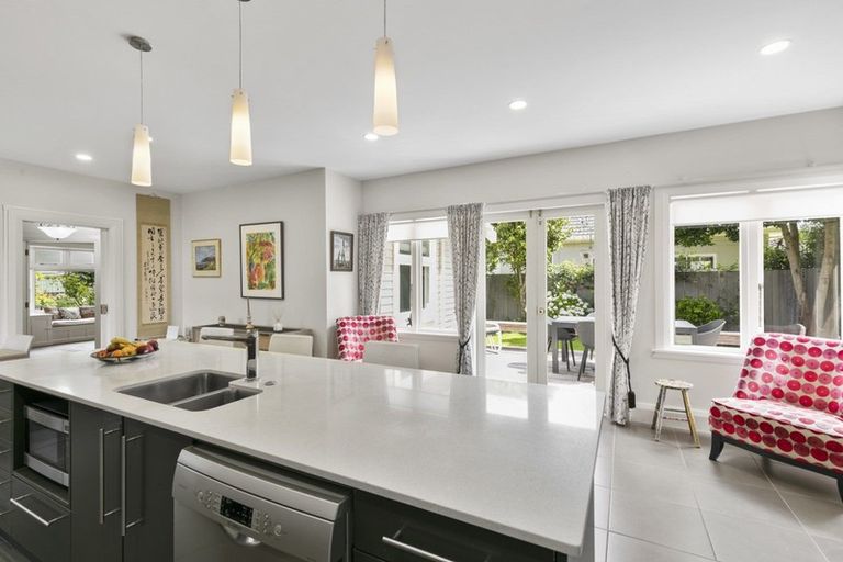 Photo of property in 2 Rangiora Street, Woburn, Lower Hutt, 5010