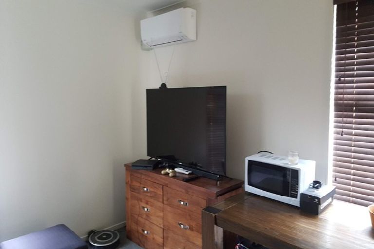 Photo of property in 24 Reins Road, Takanini, 2112