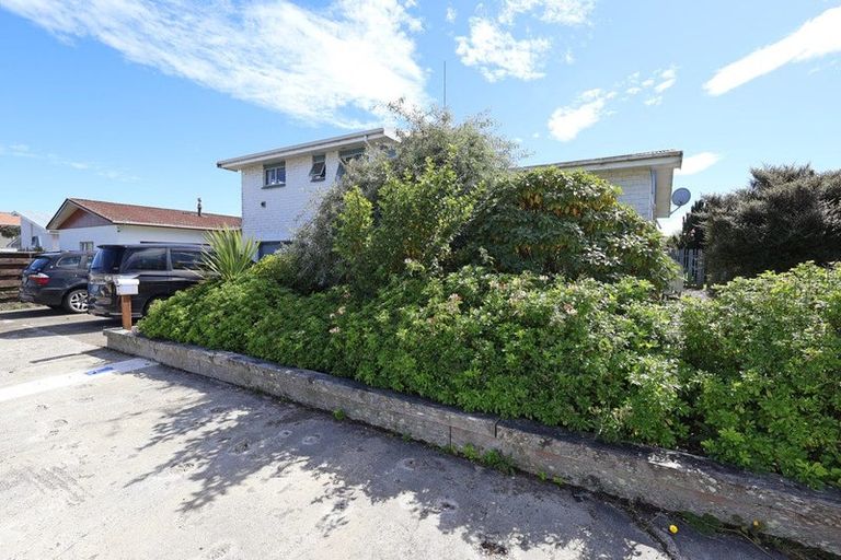 Photo of property in 10 Falcon Street, Newfield, Invercargill, 9812