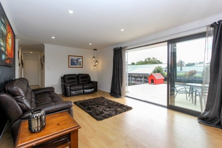 Photo of property in 16 Rewa Street, Inglewood, 4330