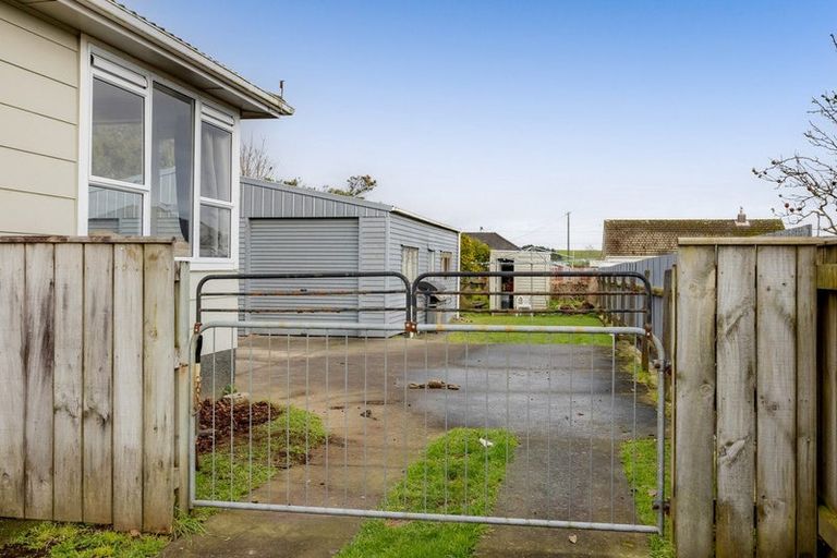 Photo of property in 5 Derby Street, Eltham, 4322