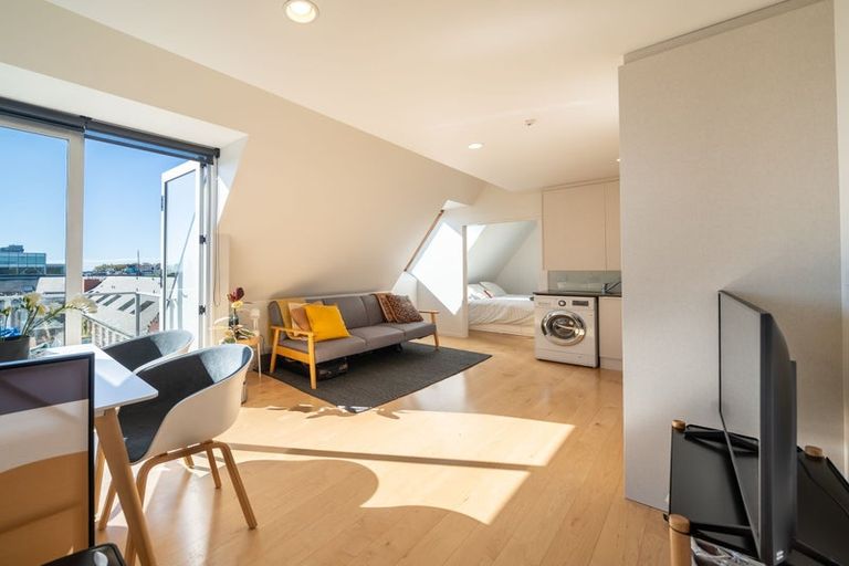 Photo of property in 16/15 Peterborough Street, Christchurch Central, Christchurch, 8013