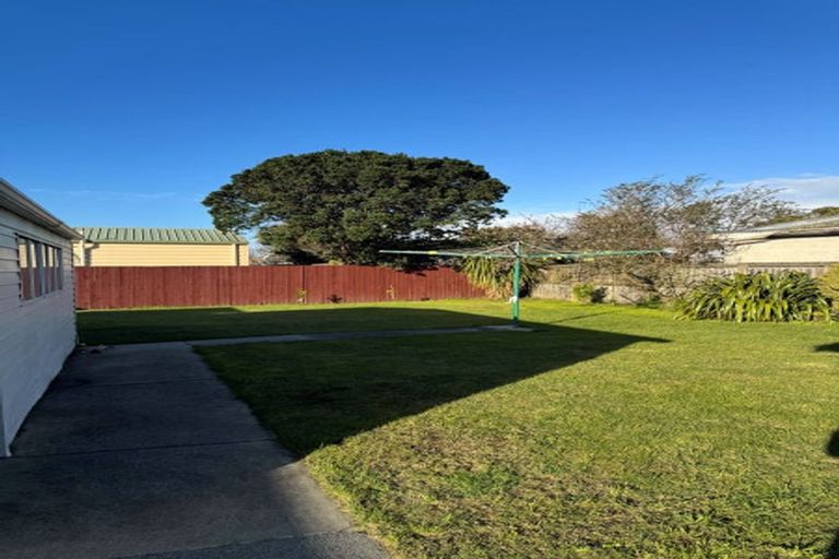 Photo of property in 6 Royalist Avenue, North New Brighton, Christchurch, 8083