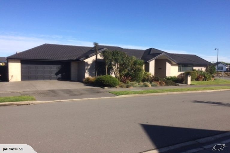 Photo of property in 2 Kilbrannan Close, Broomfield, Christchurch, 8042