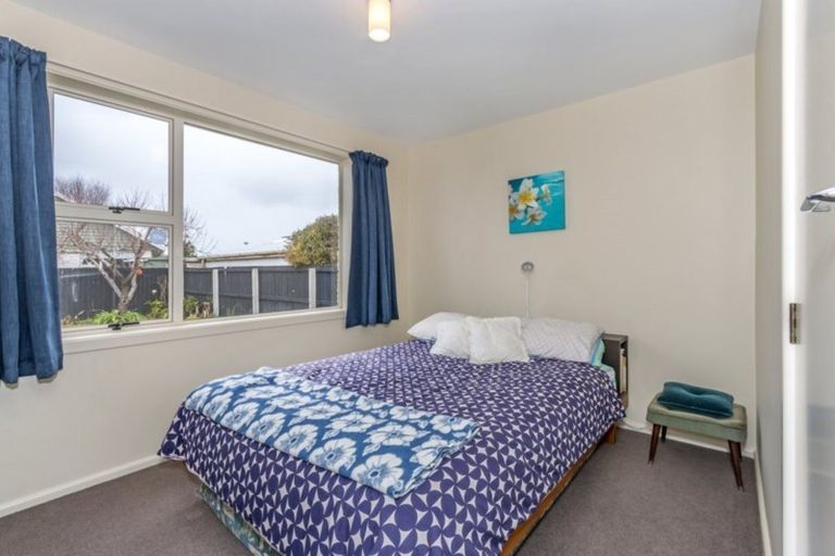 Photo of property in 132 Effingham Street, North New Brighton, Christchurch, 8083