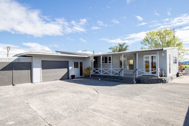 Photo of property in 108 Pipiroa Road, Ngatea, 3503