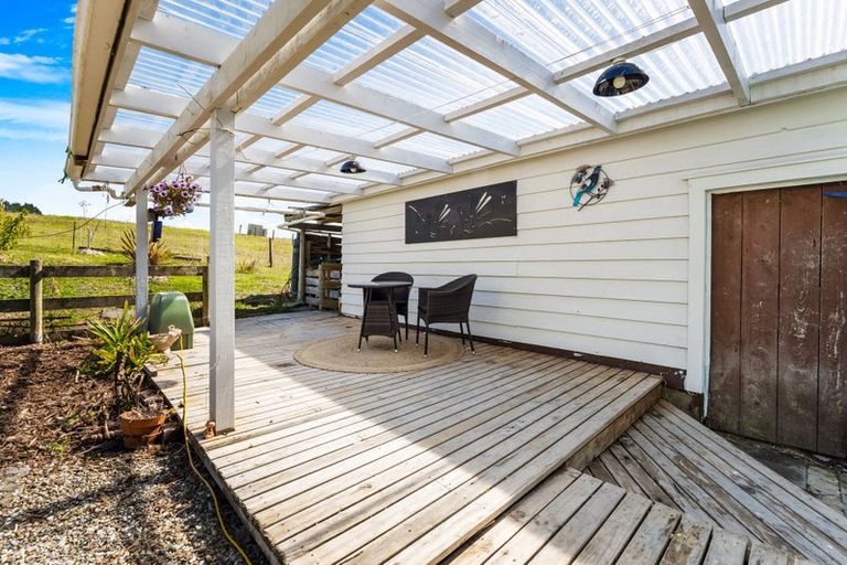 Photo of property in 86 Pah Hill Road, Wharehine, Wellsford, 0973